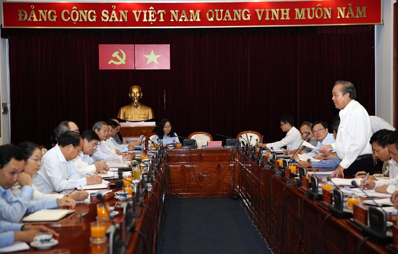 Đoàn kiểm tra của Ban chỉ đạo Trung ương về Phòng, chống tham nhũng làm việc với Thành uỷ TPHCM - ảnh 1